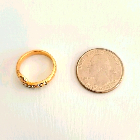 Vintage Gold Snake Ring With Rhinestones & Little Star Size 6 Women's Jewelry - Picture 2 of 2